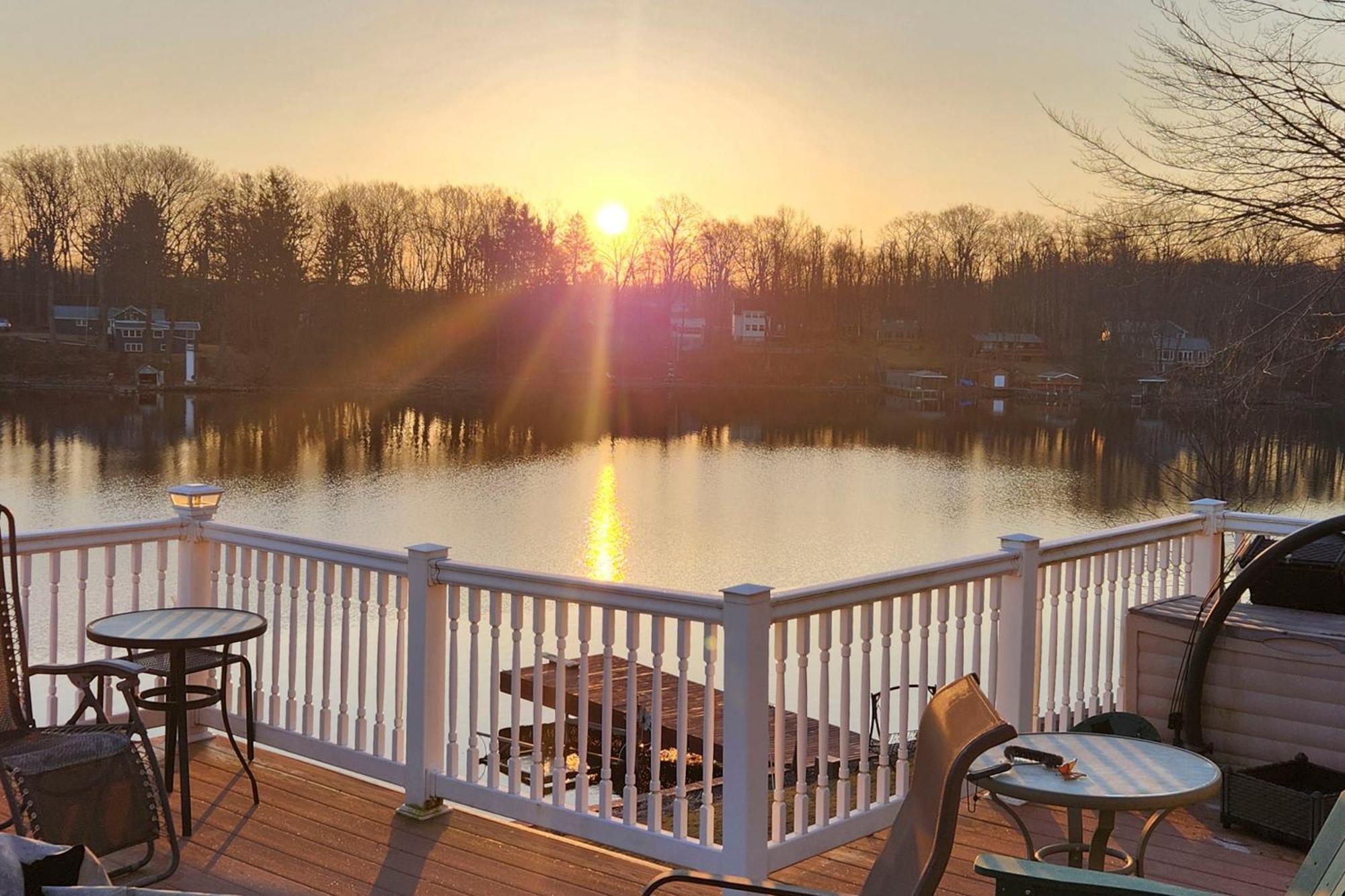 Waterfront Wolcott Vacation Rental With Deck And Views المظهر الخارجي الصورة